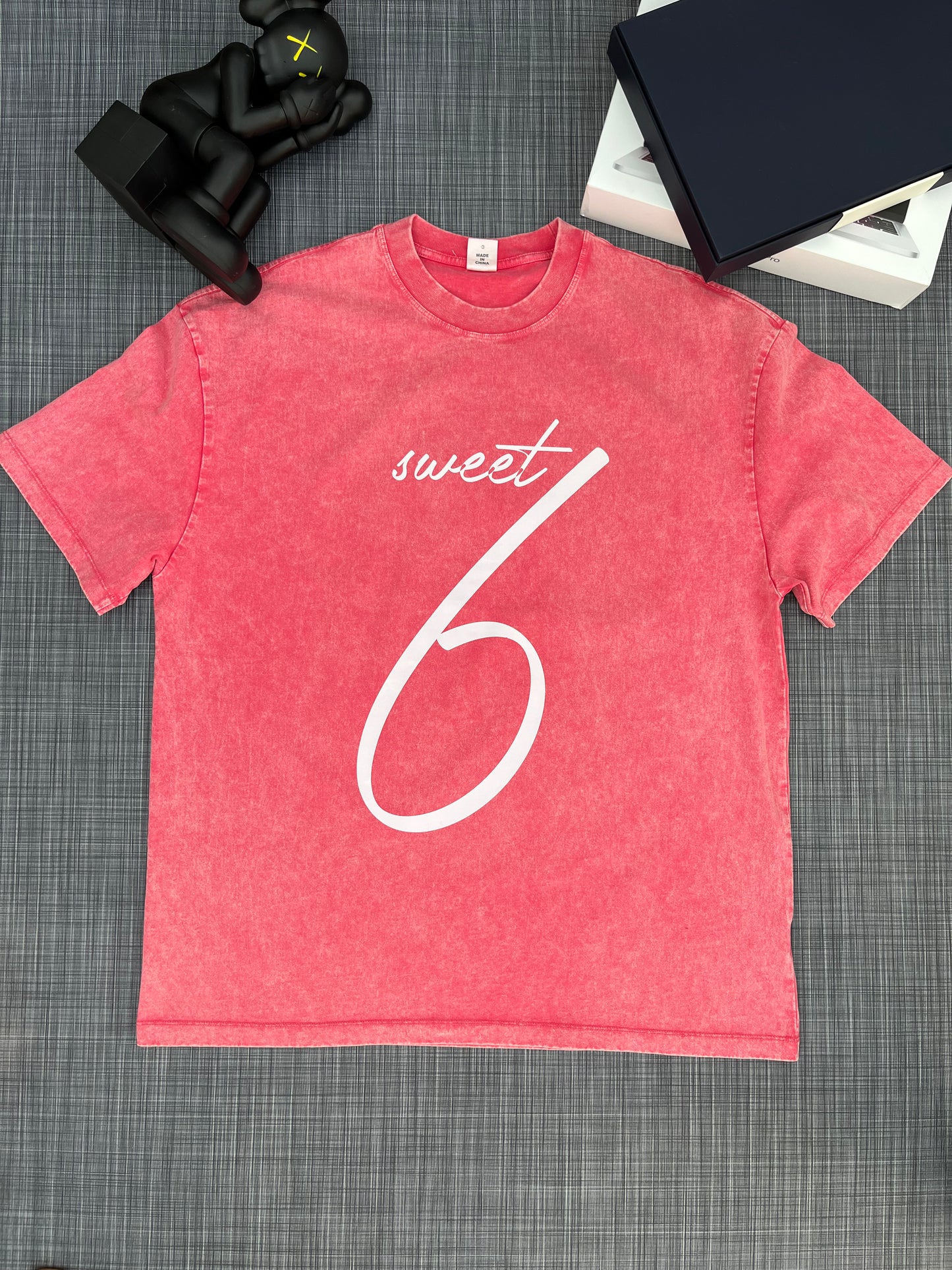 Sweet six Acid wash T-shirt